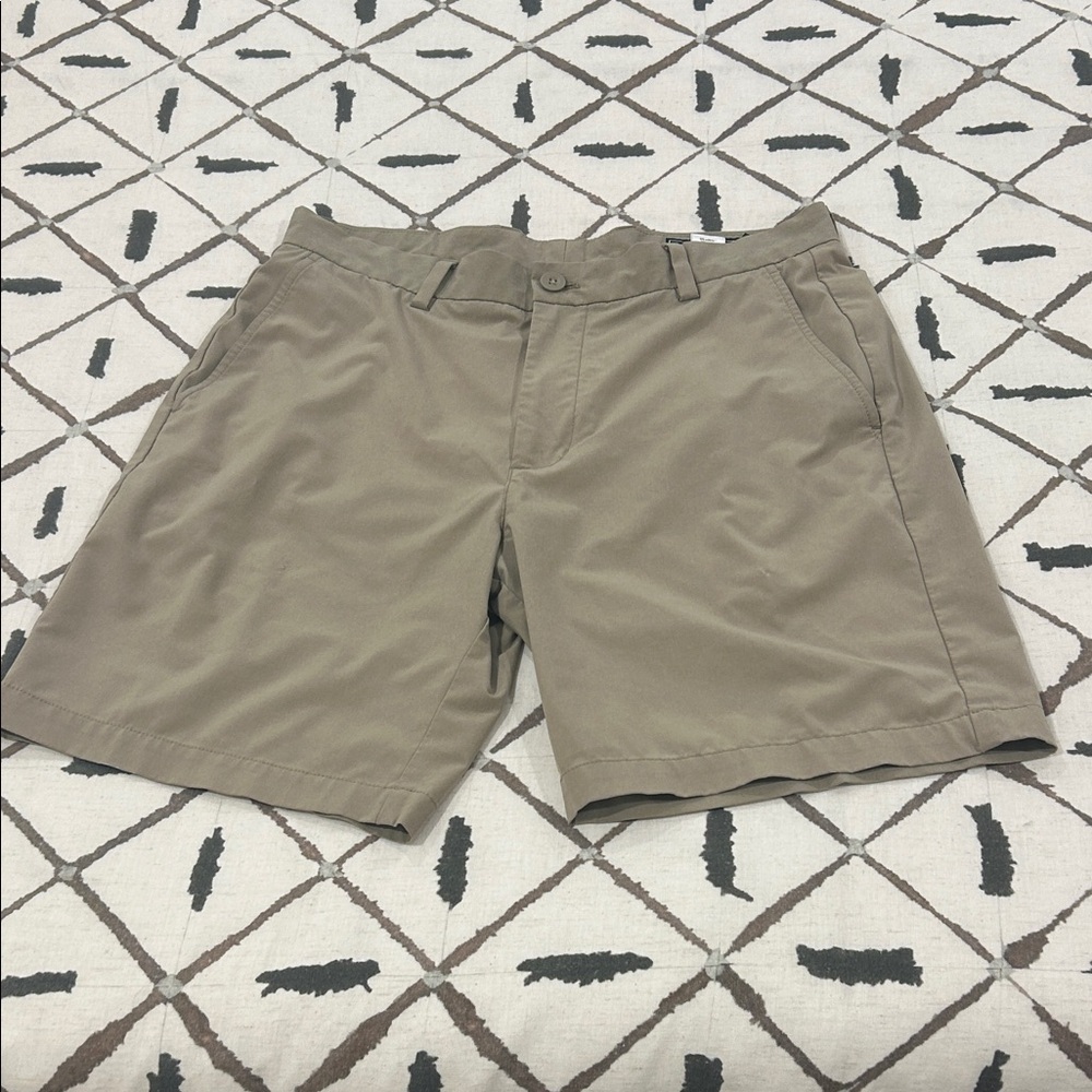 Vineyard Vines Olive/Tan Flat Front Men's Shorts
